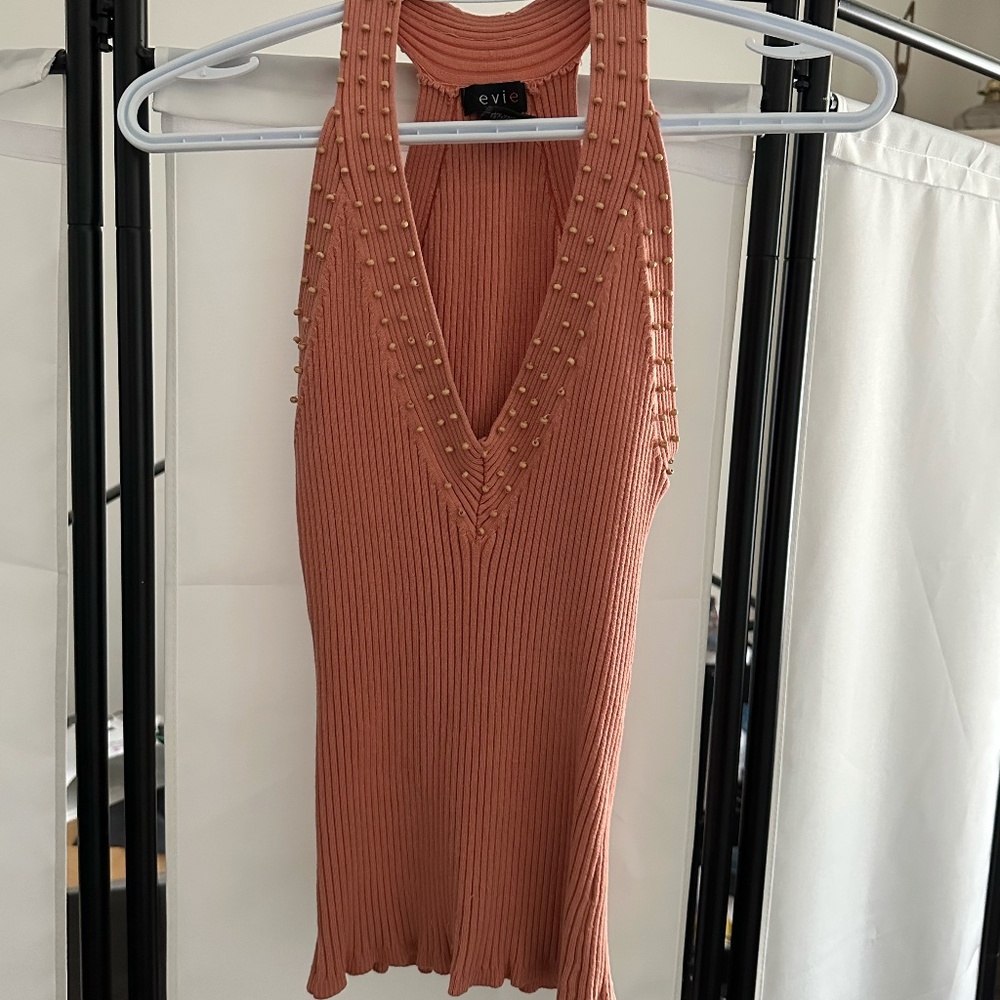 Salmon Sleeveless Tank – Beaded Detail, Soft & Chic